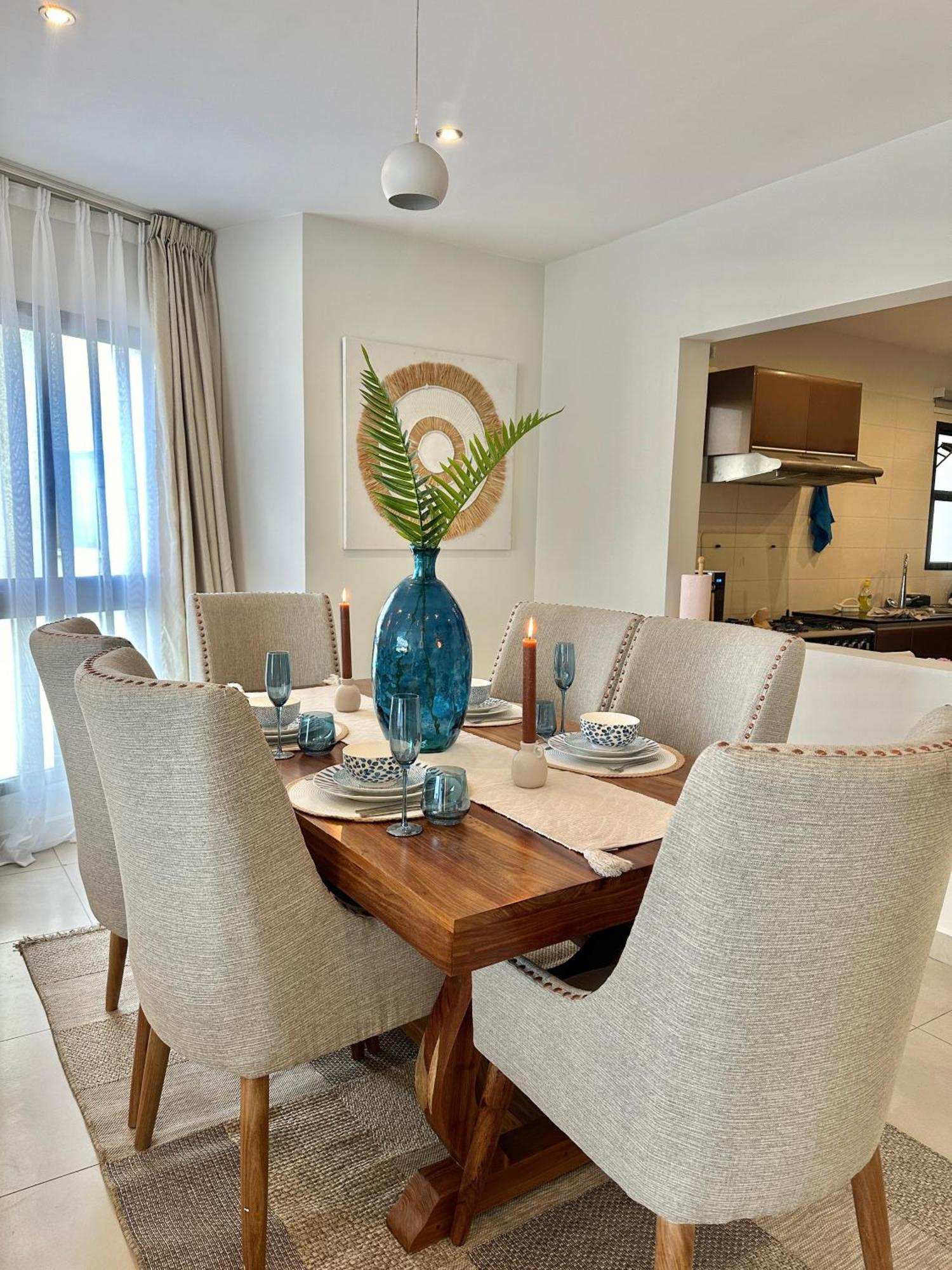 Coastalhome 75Inch Tv 5Min Drive To The City & Beach Dar-es-Salaam Eksteriør bilde