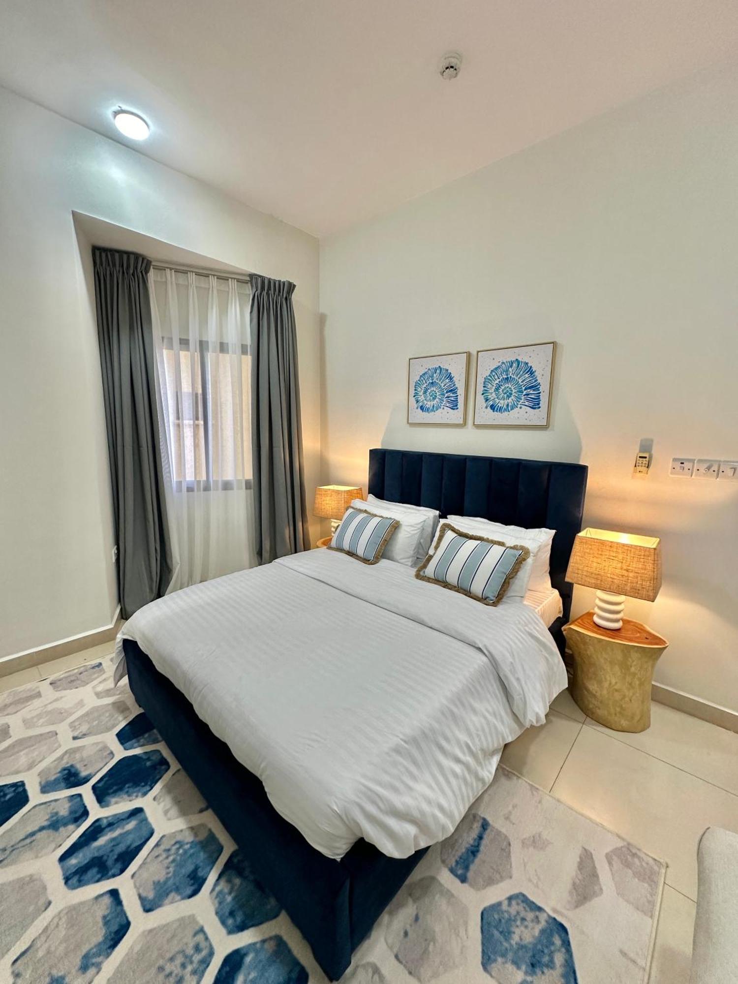 Coastalhome 75Inch Tv 5Min Drive To The City & Beach Dar-es-Salaam Eksteriør bilde