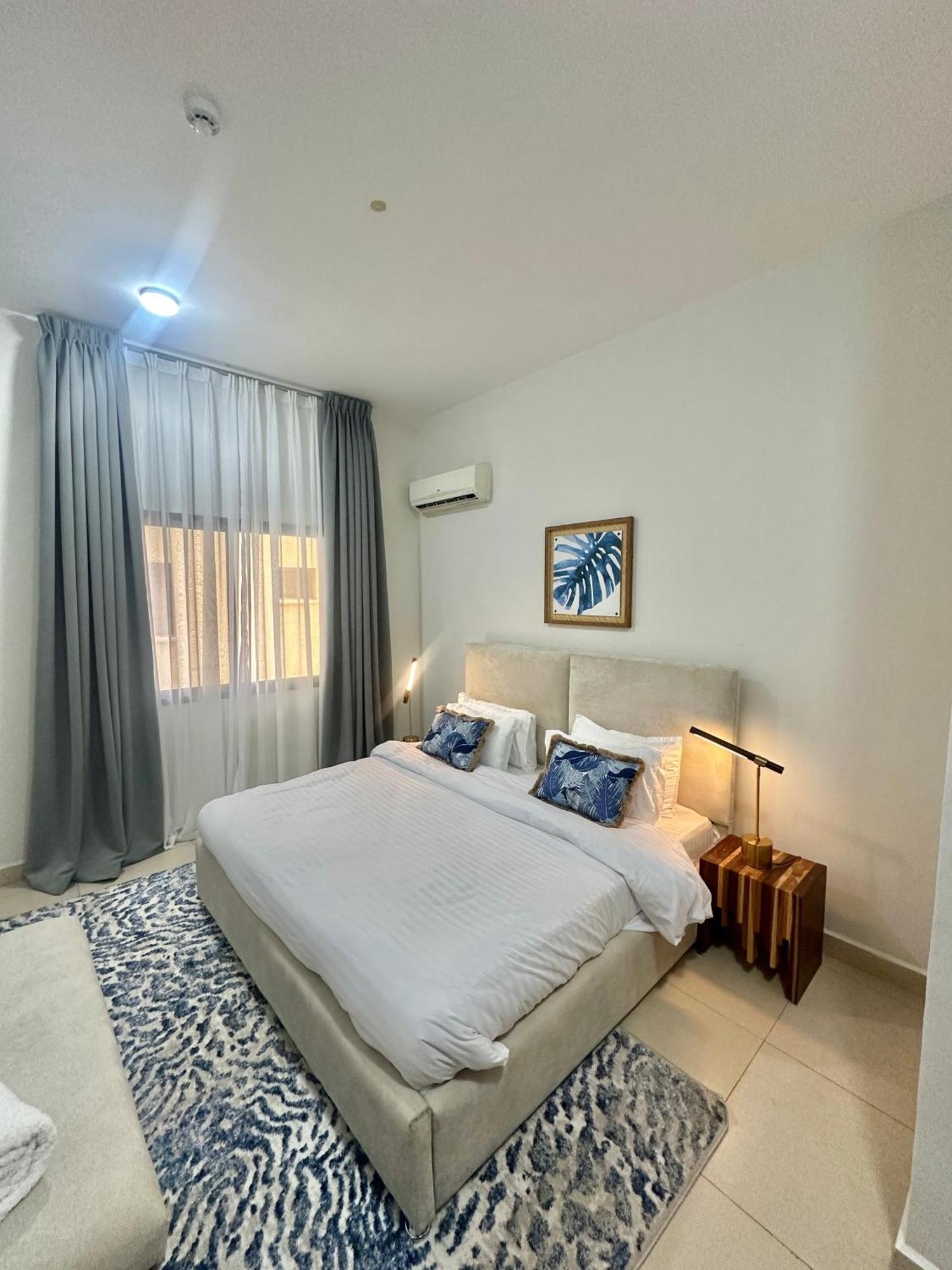 Coastalhome 75Inch Tv 5Min Drive To The City & Beach Dar-es-Salaam Eksteriør bilde